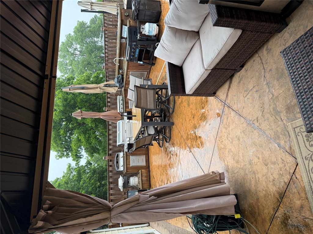 724 E 17th Street Property Photo 17
