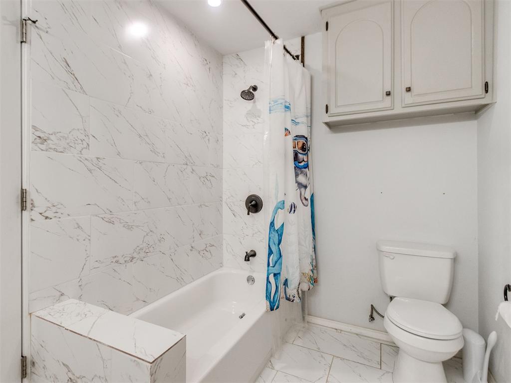 803 Nw Tyler Avenue Property Photo 23