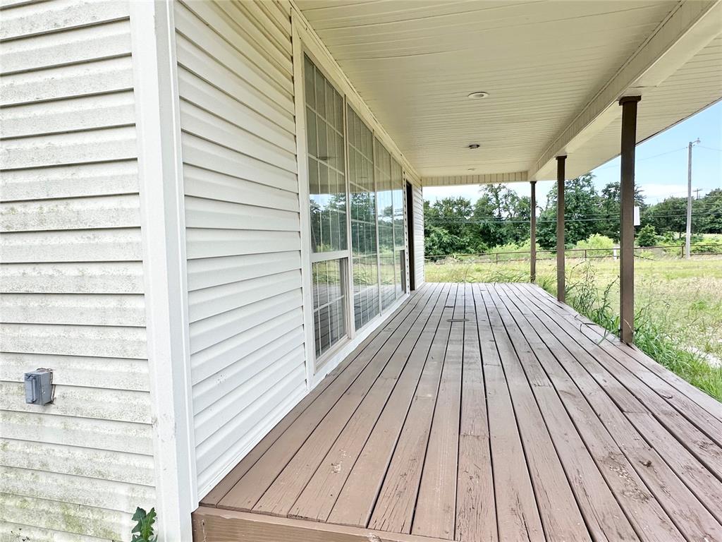 1705 W Walnut Street Property Photo 4