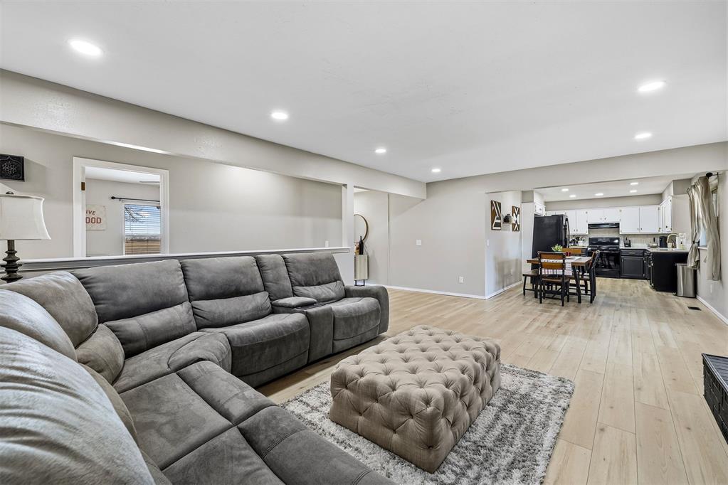 1718 W Elm Street Property Photo 12