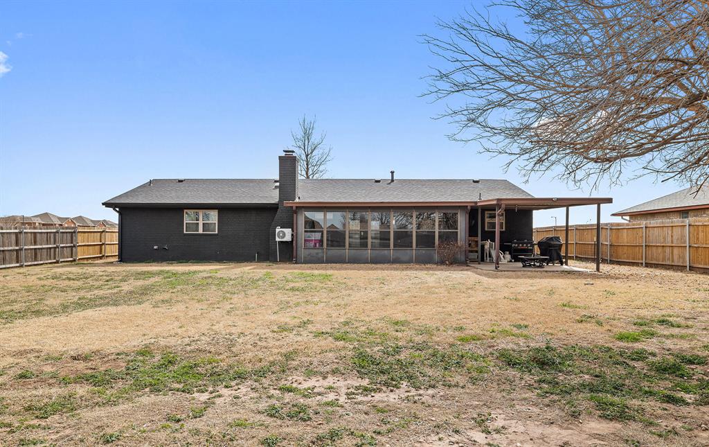 1718 W Elm Street Property Photo 30