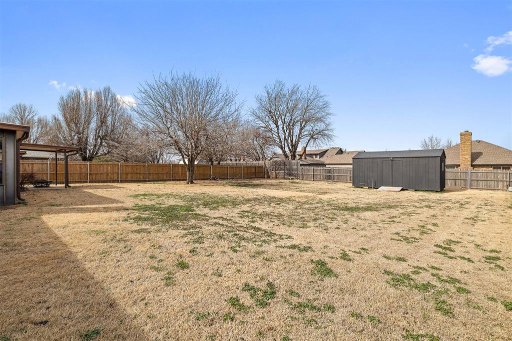 1718 W Elm Street Property Photo 31