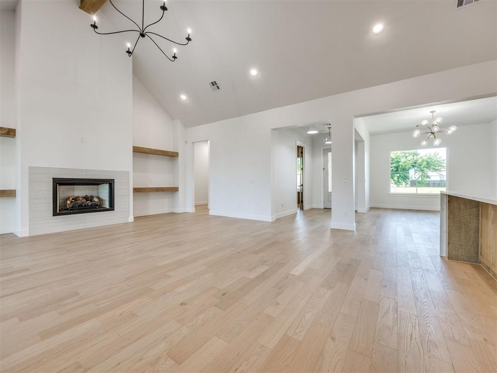 3700 Hunter Glen Drive Property Photo 10