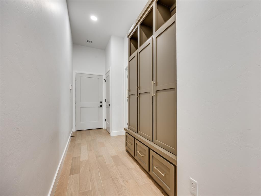 3700 Hunter Glen Drive Property Photo 34