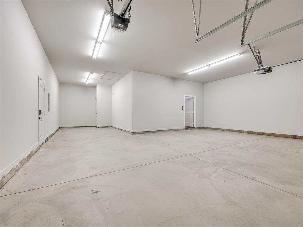 3700 Hunter Glen Drive Property Photo 44