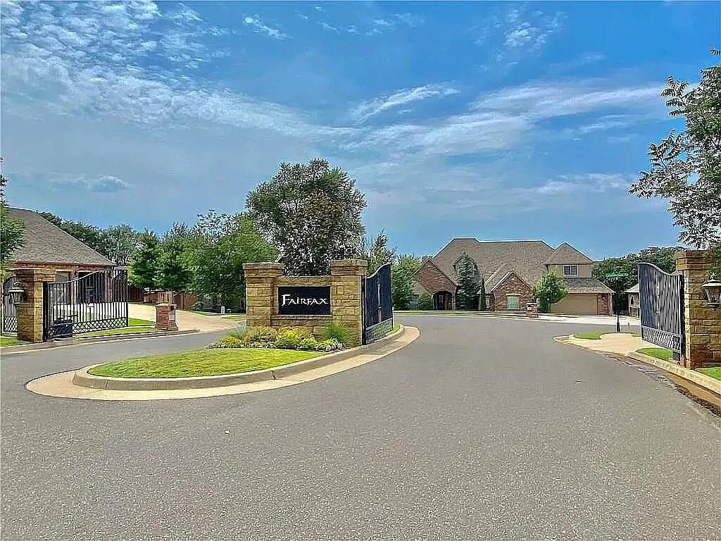 2932 Lakeshire Ridge Way Property Photo 1