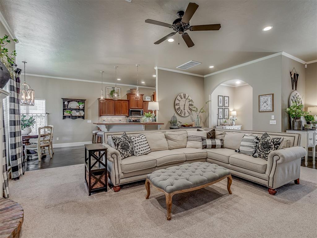 16205 Old Oak Drive Property Photo 10