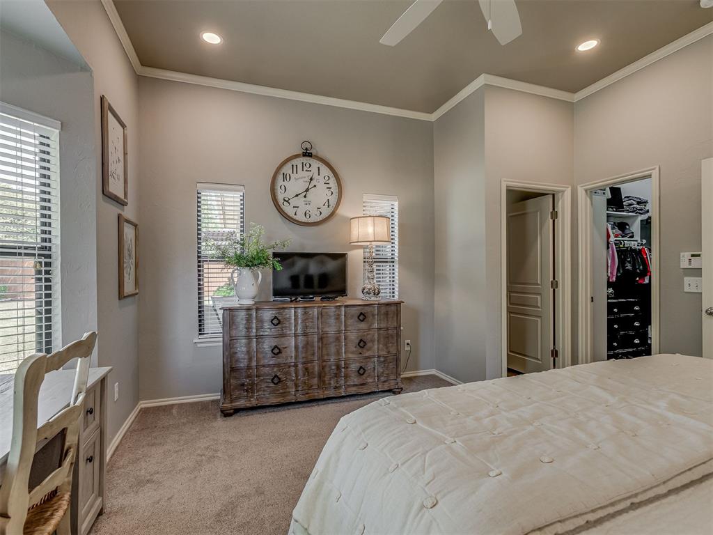 16205 Old Oak Drive Property Photo 25