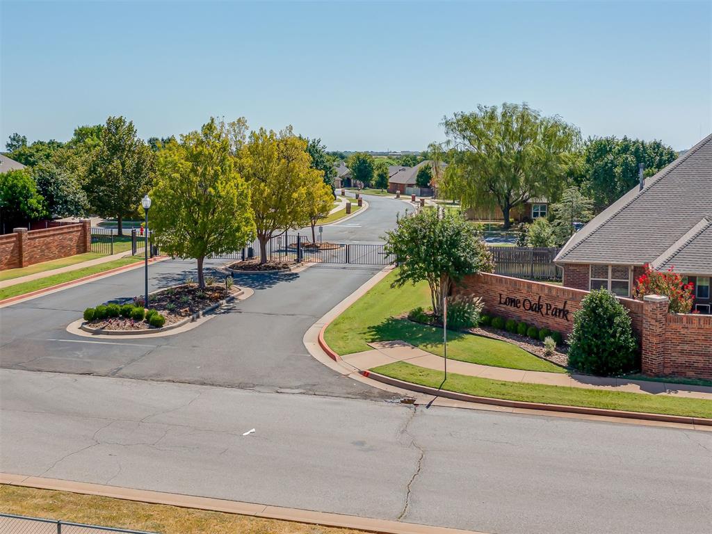 16205 Old Oak Drive Property Photo 47