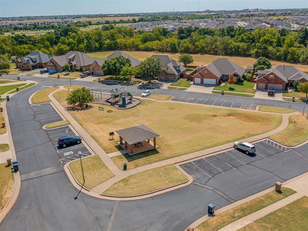 16205 Old Oak Drive Property Photo 49