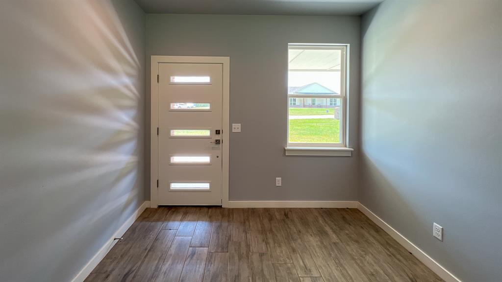17611 Natalie Court Property Photo 3
