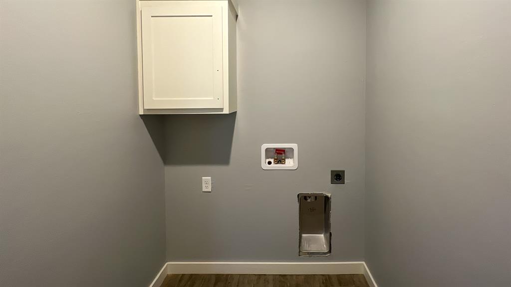 17611 Natalie Court Property Photo 13