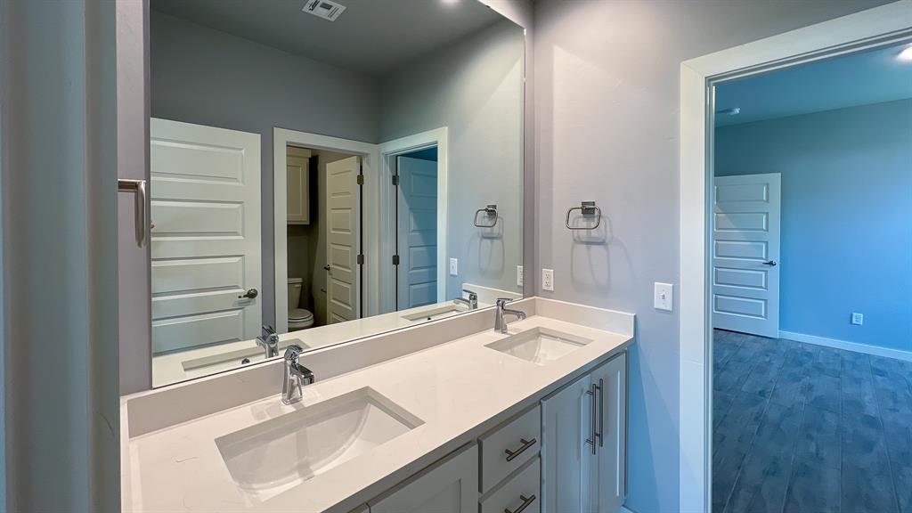 17611 Natalie Court Property Photo 24