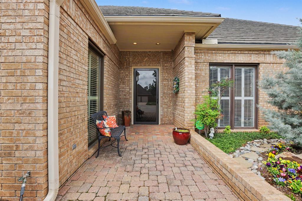 12905 Deerfield Court Property Photo 5