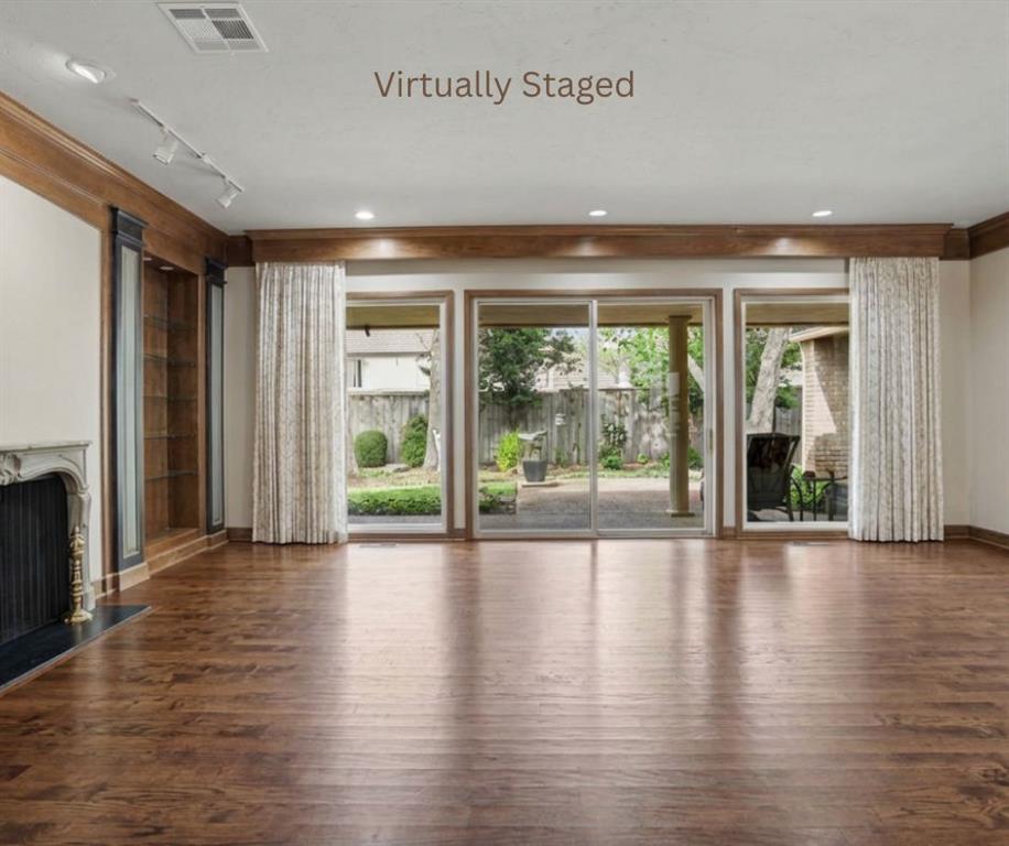 12905 Deerfield Court Property Photo 10