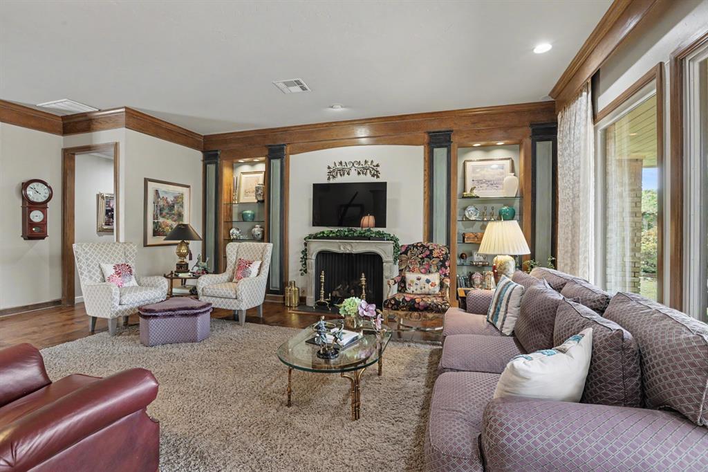 12905 Deerfield Court Property Photo 11