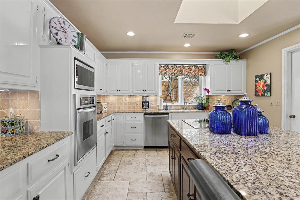 12905 Deerfield Court Property Photo 18