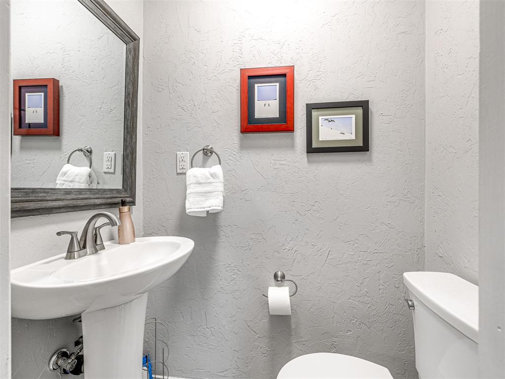 10505 Lyndon Road Property Photo 21