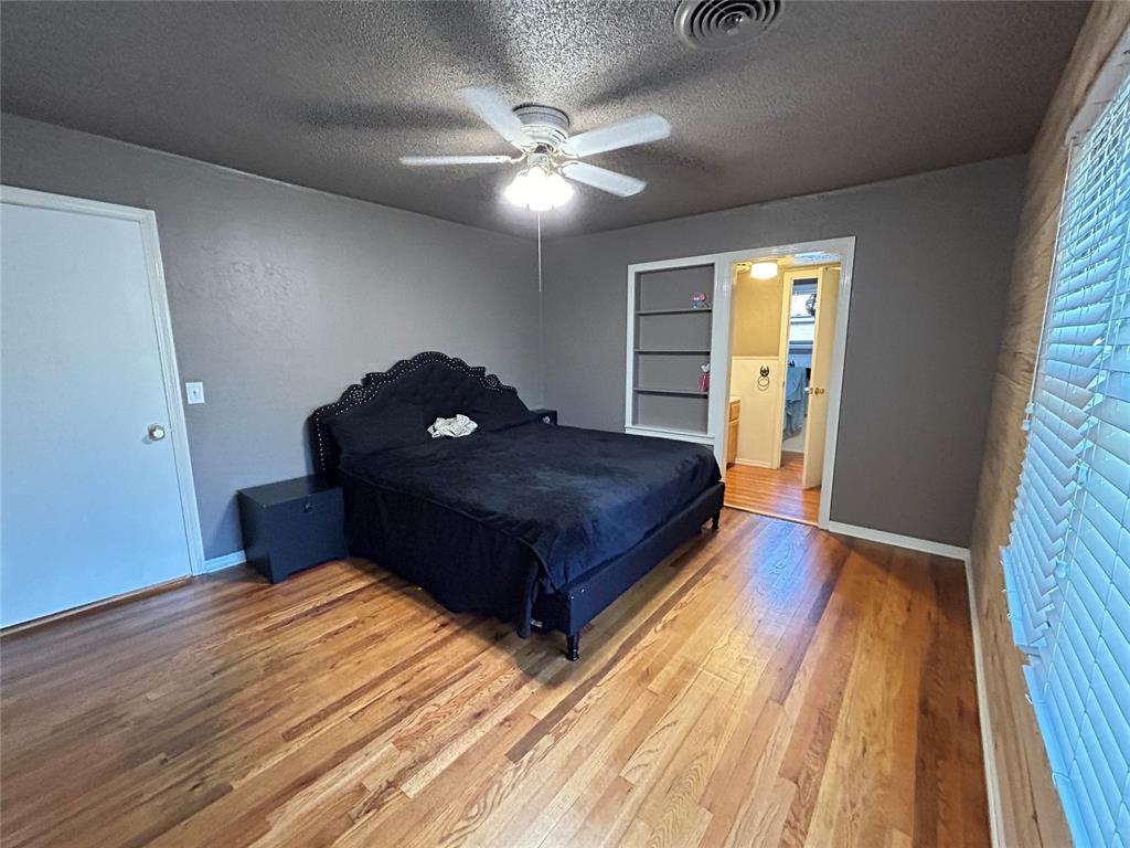 414 N Broadway Avenue Property Photo 4