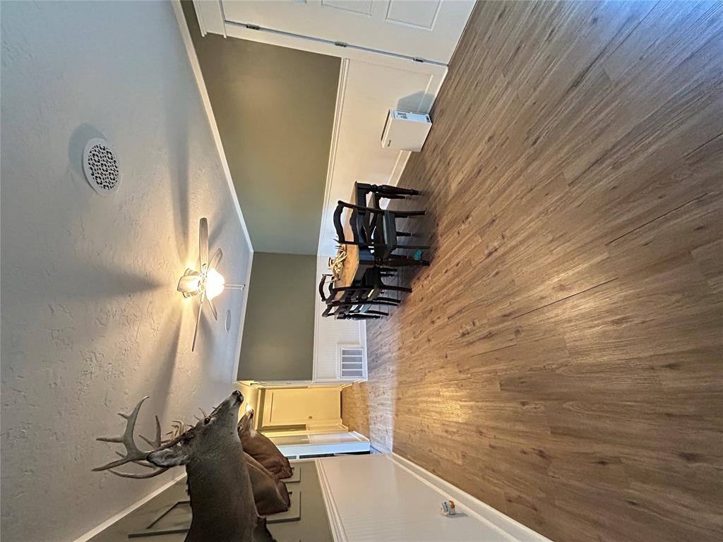 414 N Broadway Avenue Property Photo 9