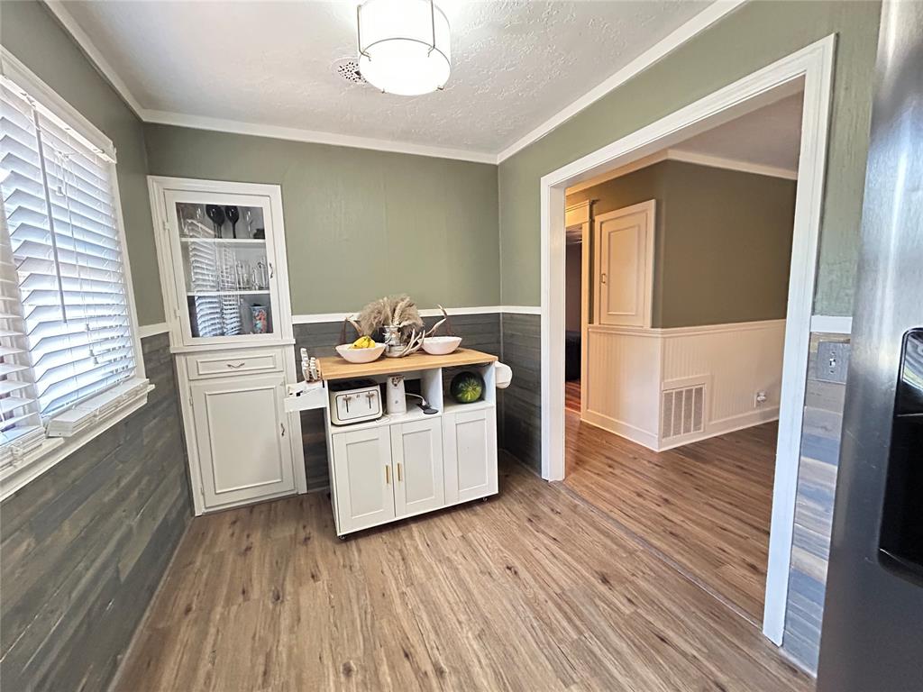 414 N Broadway Avenue Property Photo 23