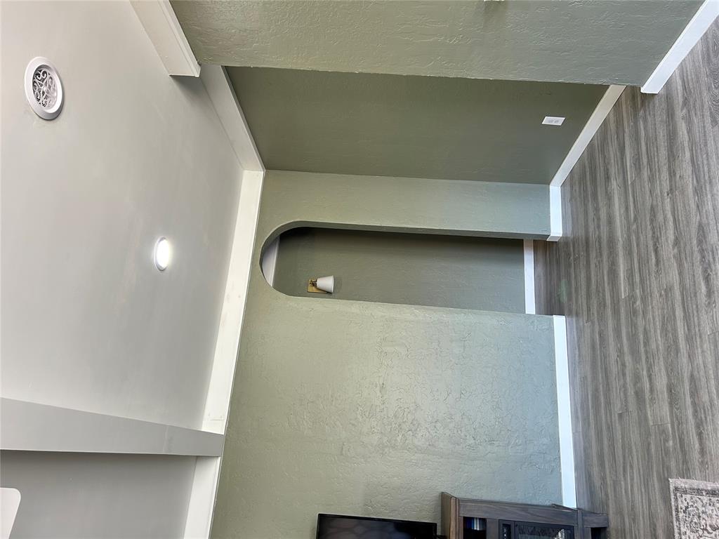 414 N Broadway Avenue Property Photo 33