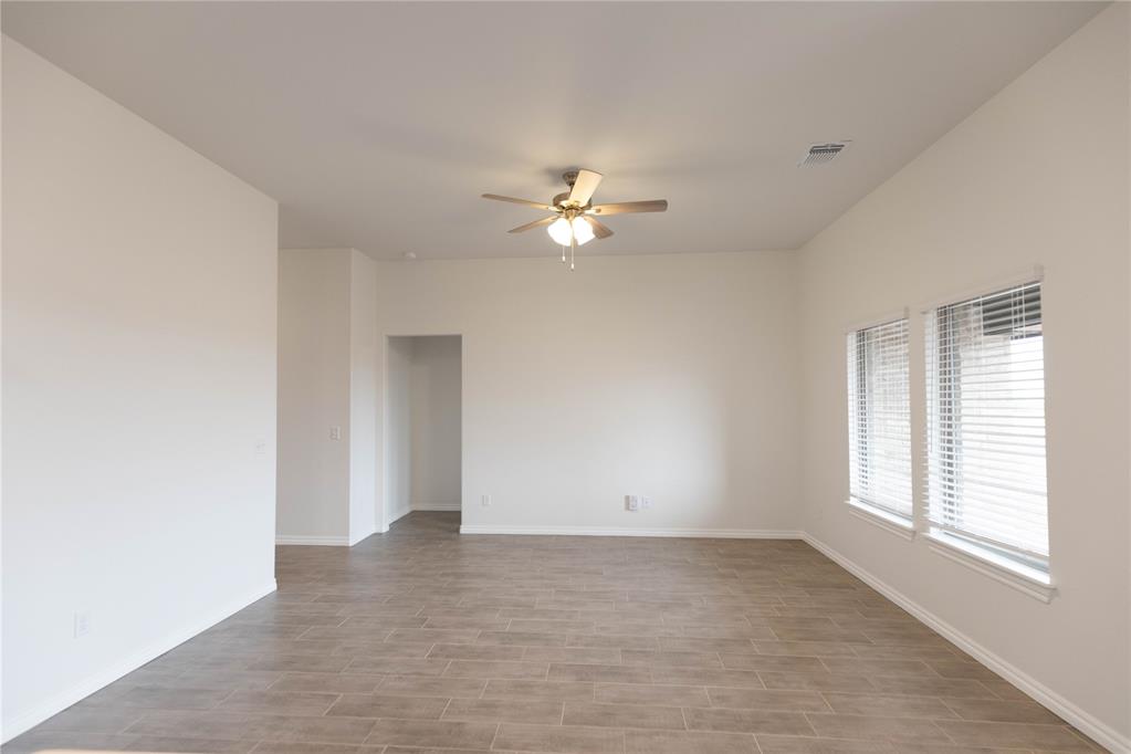 9217 Nw 119th Street Property Photo 3