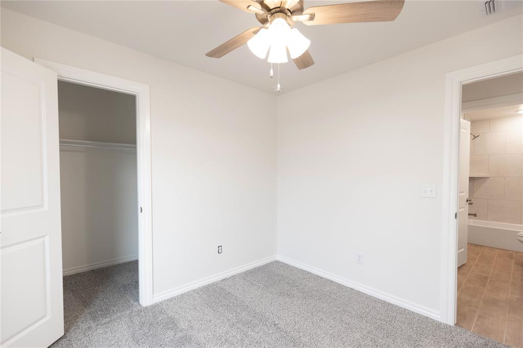 9217 Nw 119th Street Property Photo 9