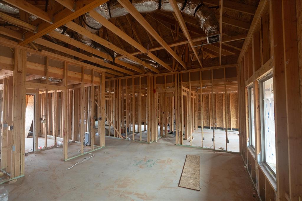 805 Westfall Boulevard Property Photo 2