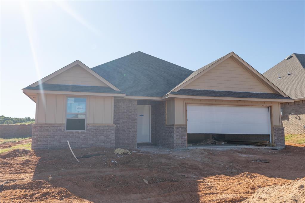 805 Westfall Boulevard Property Photo 2