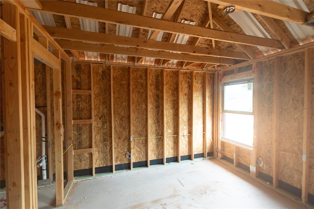 805 Westfall Boulevard Property Photo 7