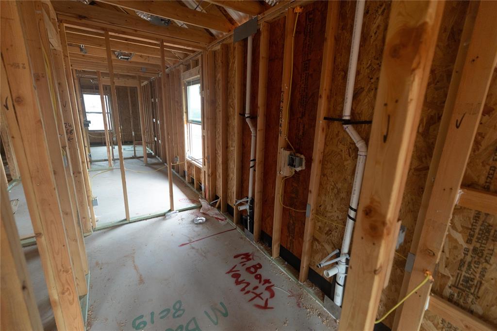 805 Westfall Boulevard Property Photo 8