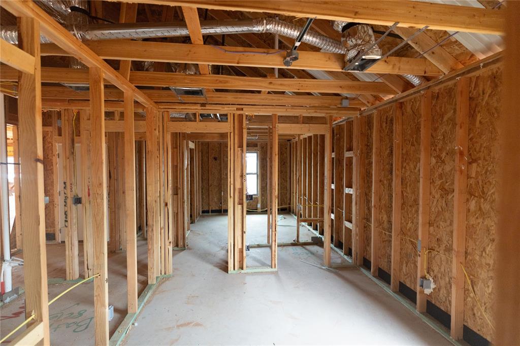 805 Westfall Boulevard Property Photo 11
