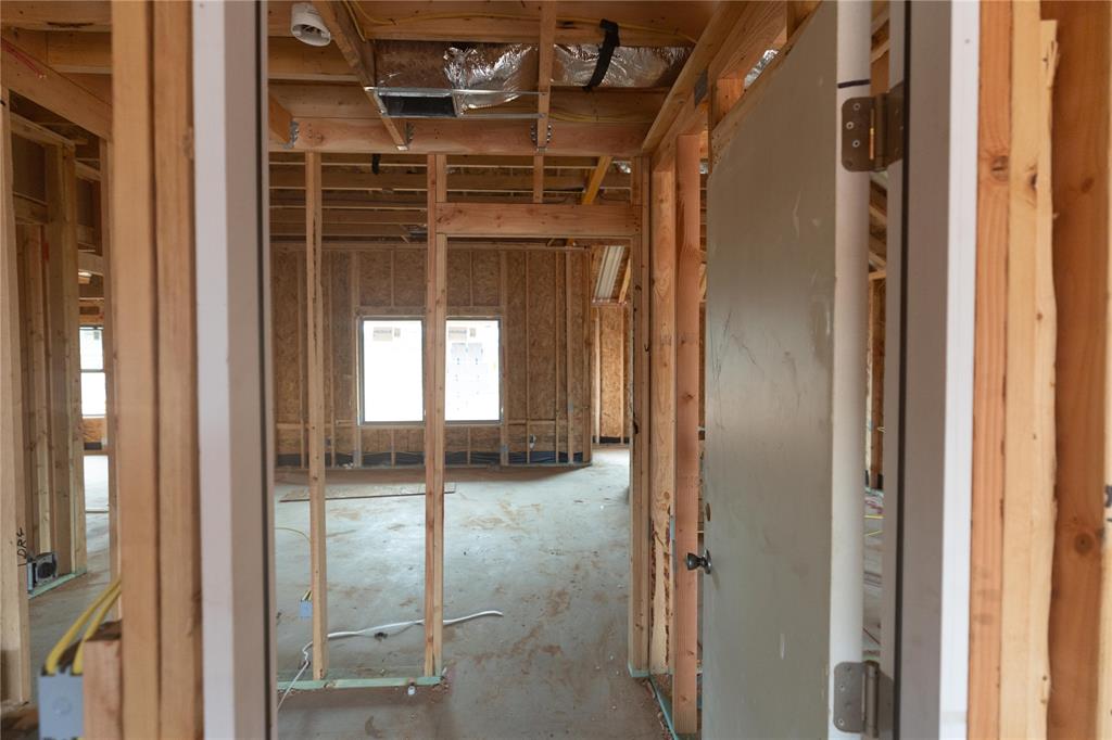 805 Westfall Boulevard Property Photo 13