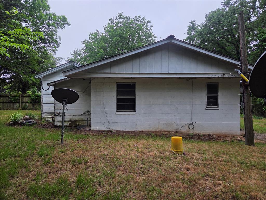 3707 Springdale Road Property Photo 7