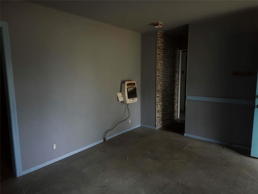 3707 Springdale Road Property Photo 9