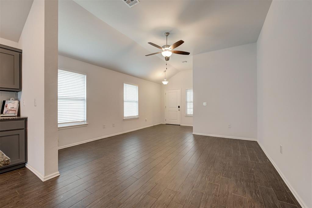 3717 Central Park Drive Property Photo 17