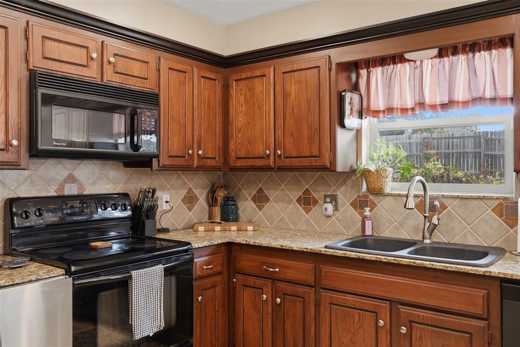 11404 Spring Creek Road Property Photo 15