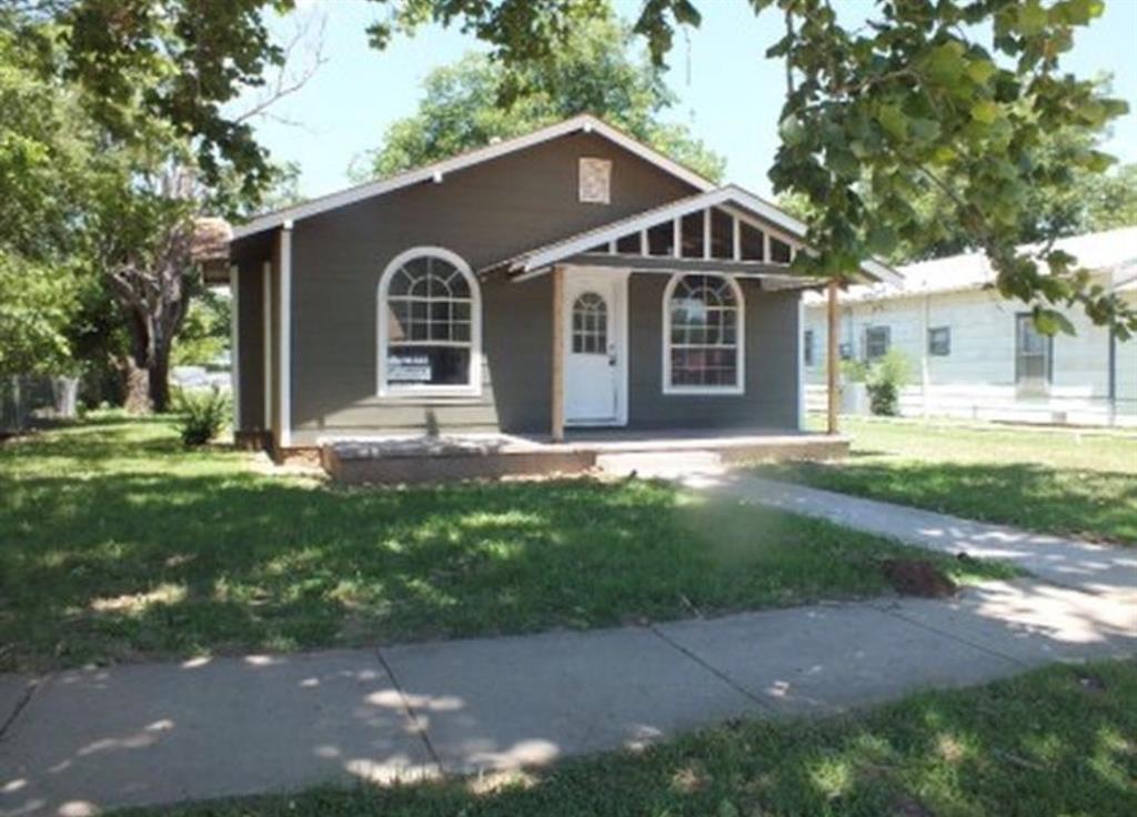 216 N Broadway Avenue Property Photo 2