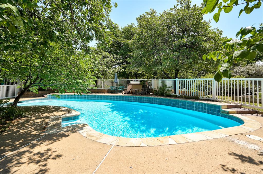 2400 Old Farm Road Property Photo 48