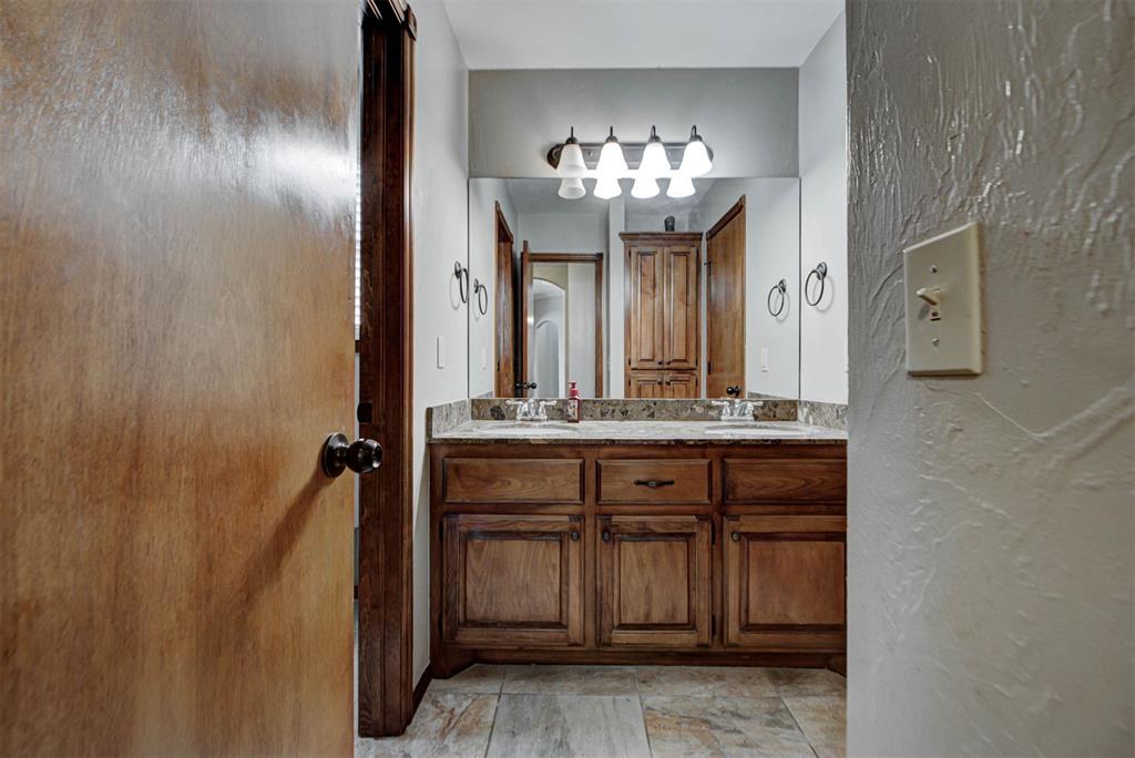 3477 Ne Eastridge Circle Property Photo 39