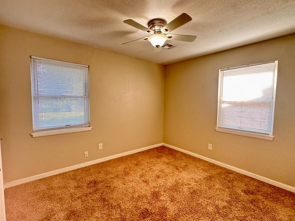 2029 Nw 46th Street Property Photo 6