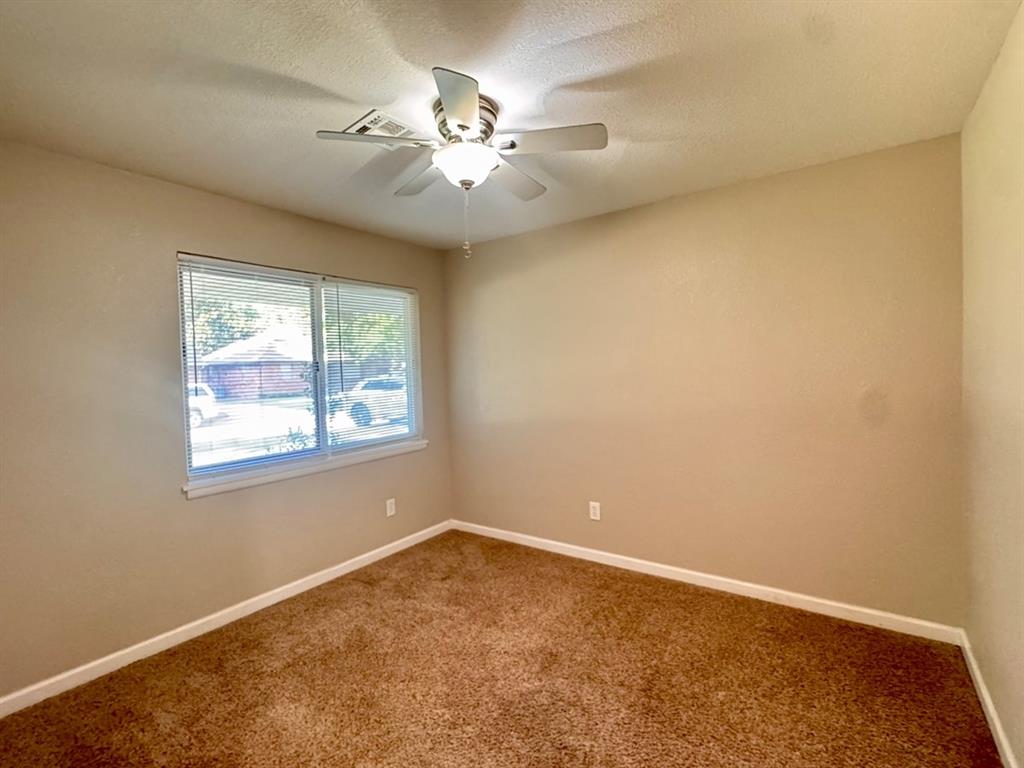2029 Nw 46th Street Property Photo 8