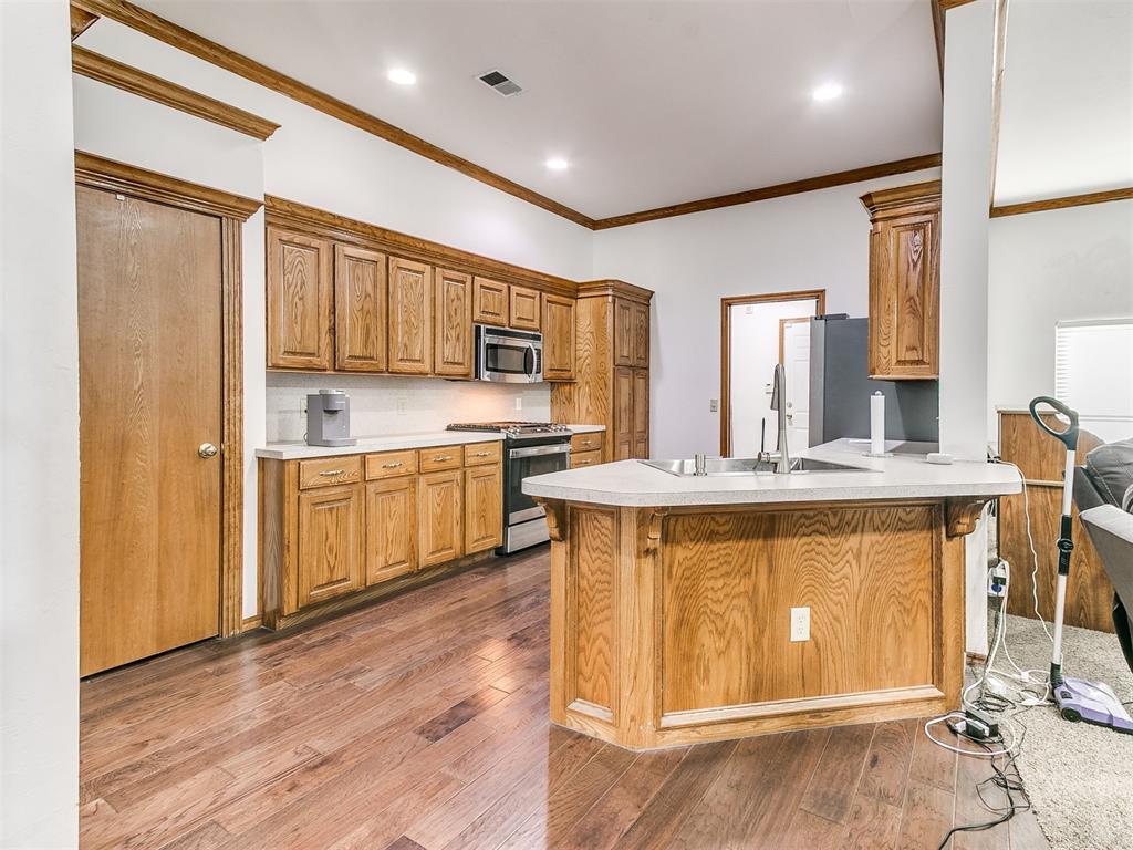 15509 Vicki Drive Property Photo 14