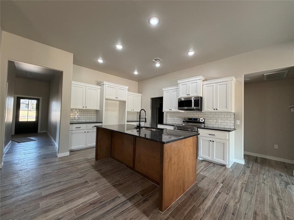 2205 Winter Ridge Road Property Photo 7