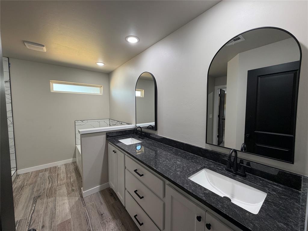 2205 Winter Ridge Road Property Photo 9