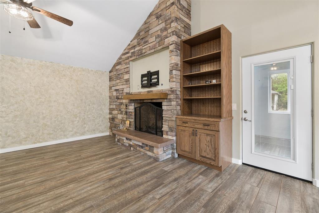 1025 E Triplett Road Property Photo 9
