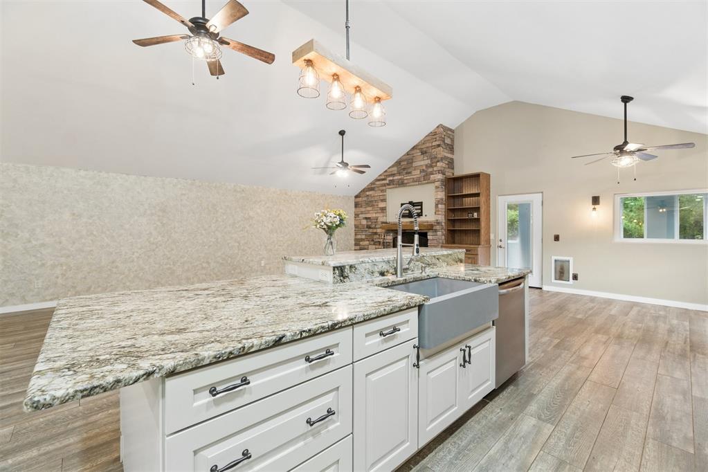 1025 E Triplett Road Property Photo 14
