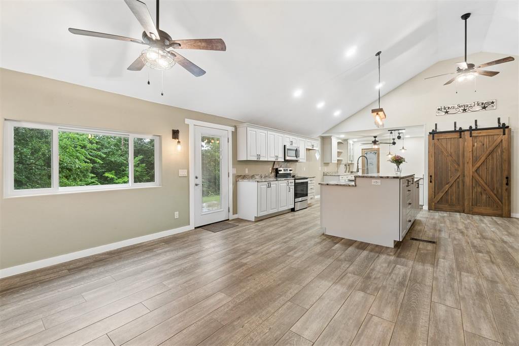 1025 E Triplett Road Property Photo 19