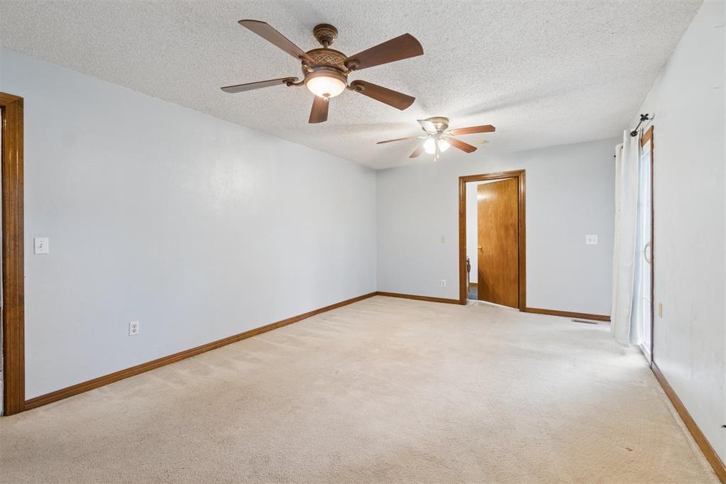 1025 E Triplett Road Property Photo 26